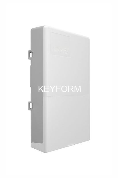 CRS318-1Fi-15Fr-2S-OUT