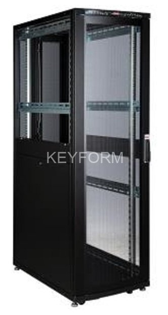 Lande 42U 19'' Шкаф серии DYNAmax Ш=600мм Г=1000мм, цв.черный LANDE LN-SR42U6010-BL-CFAA