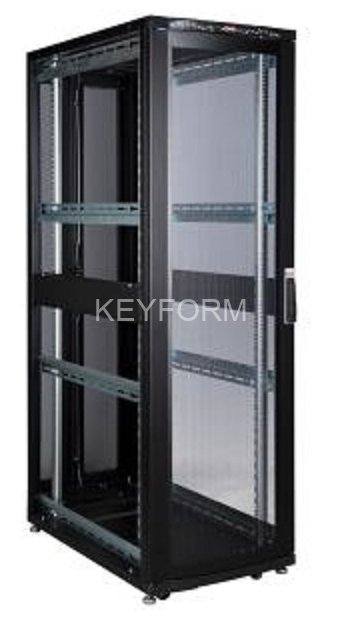 Lande 42U 19'' Шкаф серии DYNAmax Ш=600мм Г=1000мм, цв.черный LANDE LN-SR42U6010-BL-CFAA