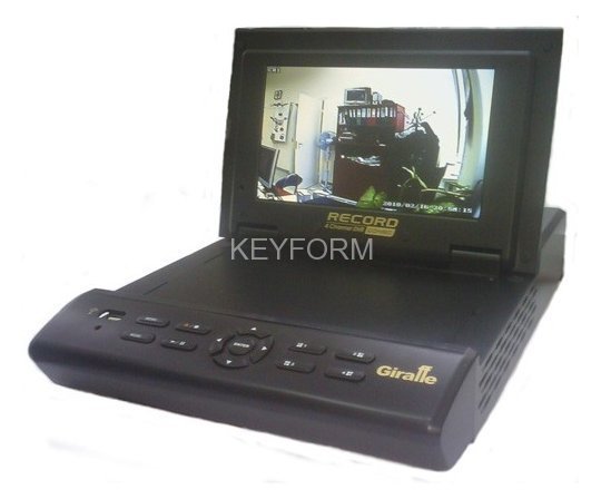 Видеорегистратор цифровой 4 канальный, встроенный монитор 7